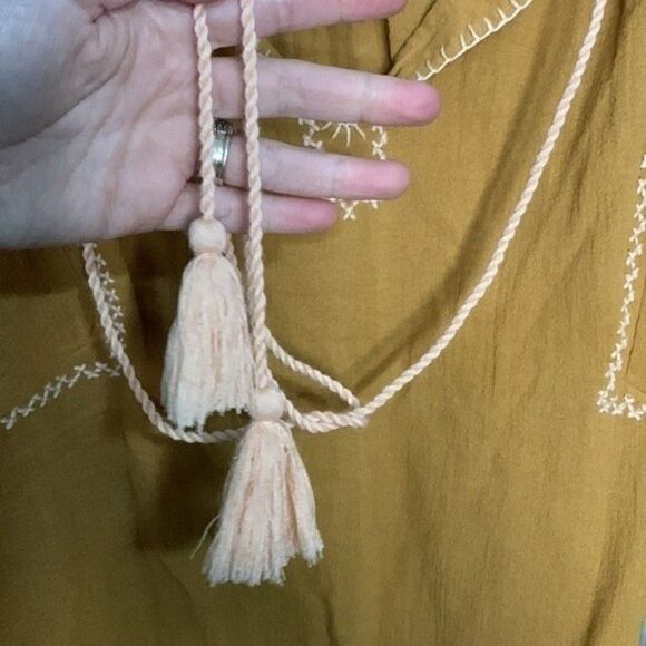 Free People Notting Hill Embroidered Peasant Top NWT - Picture 7 of 9